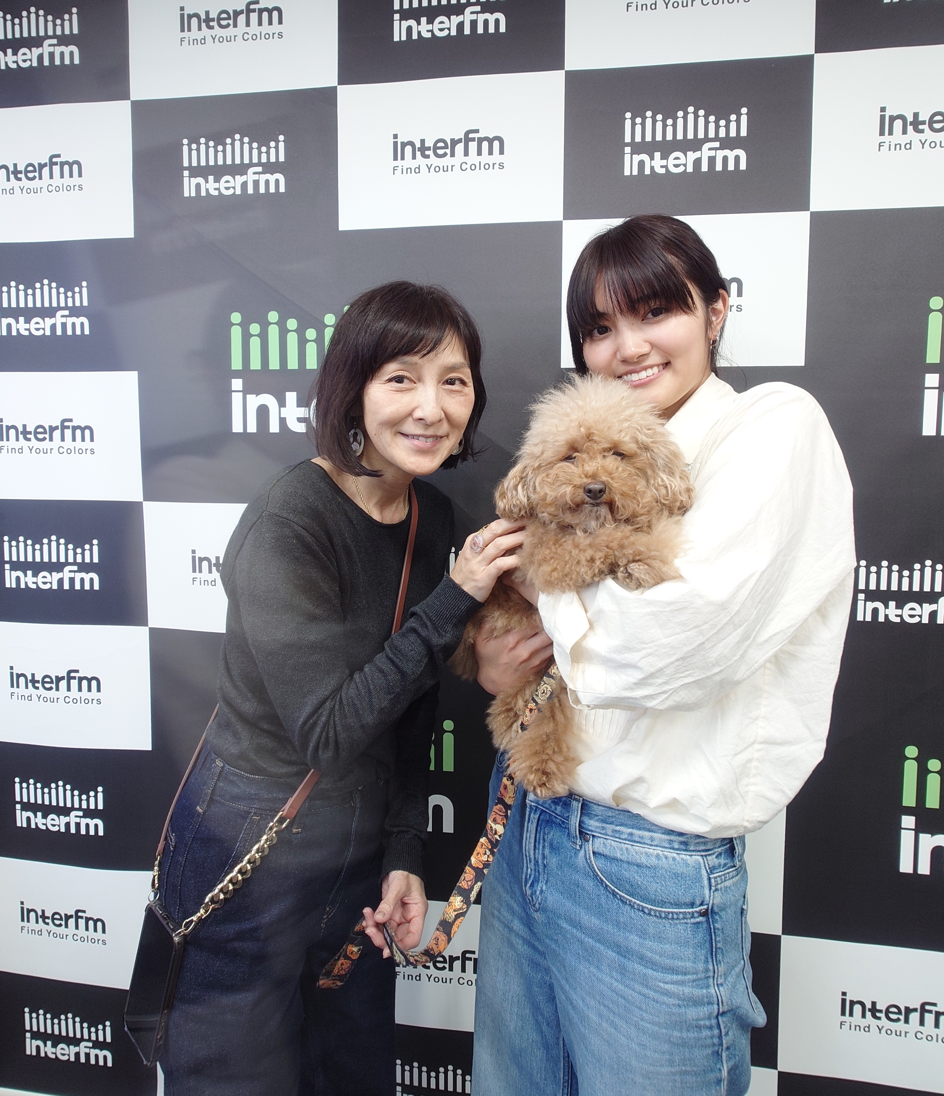 シンガーソングライターの由薫さん vol.1 　由薫さんファミリーとジェリーちゃんの出会いから、パワー全開のわんライフ＆ 彼女の音楽ルーツ🇨🇭🌺にも迫ります♪