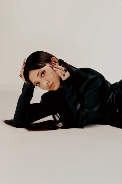 甲田まひる_A写.png