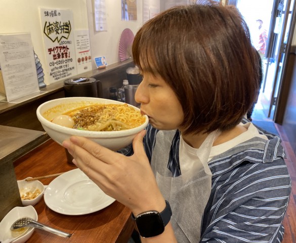 銀座まんぷく美人 #17 蝋燭屋「すすりであったまる」