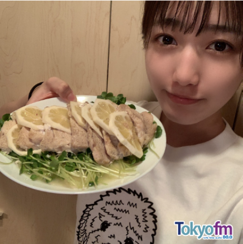 （これは…愛李さん、料理上手な気がしてきた…byスタッフ）「愛李のおすすめレモンレシピ！」は【鶏胸肉のレモン蒸し】＆今月のテーマ青春川柳もご紹介！