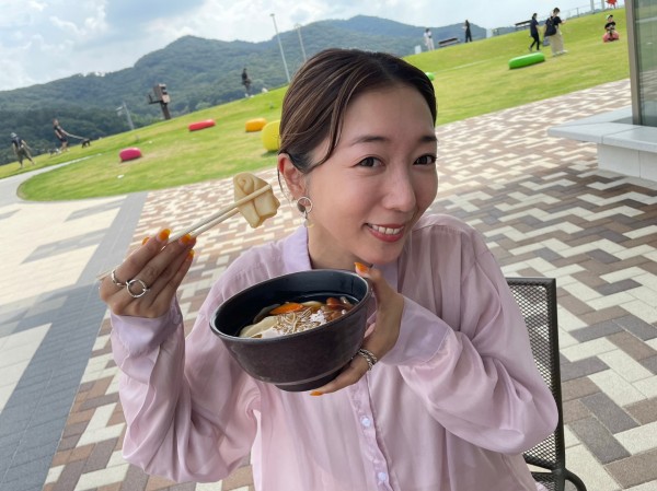 耳の形にしたうどん　東北自動車道　佐野SA下り「耳うどん」