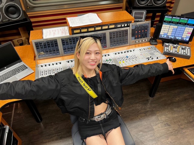 NESTAL_RADIO_1116OA3.JPG