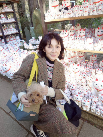 番組犬🐾テコ🐶とDJmapi 2本立てスペシャル！🐾  その①愛犬の オーラルケア🦷特集  その②ペットとお出かけ🐕🐈️ 都内パワースポット⛩️  豪徳寺でみつけたおみやげ🎁は、黒猫のちいさな招き猫🐈&zwj;⬛ ご応募はメール asamimi@interfm.jpまで♡