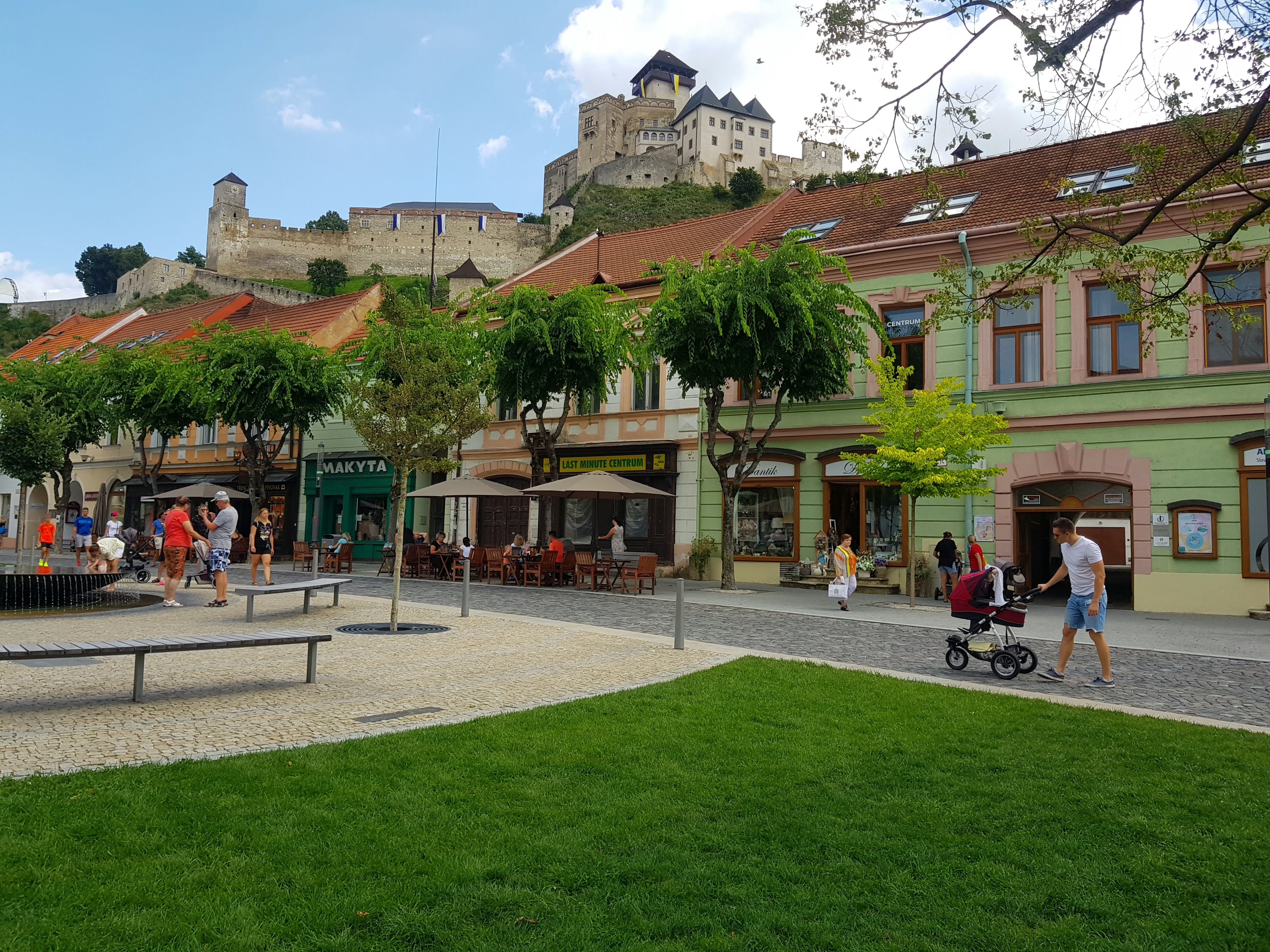 9月16日(金)スロバキア「スロバキアの民族問題」