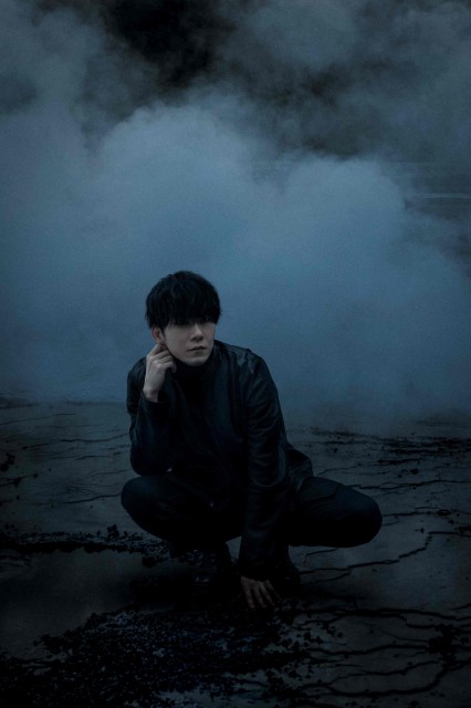 「Whose Blue」アーティスト写真（3月21日解禁予定）.jpg