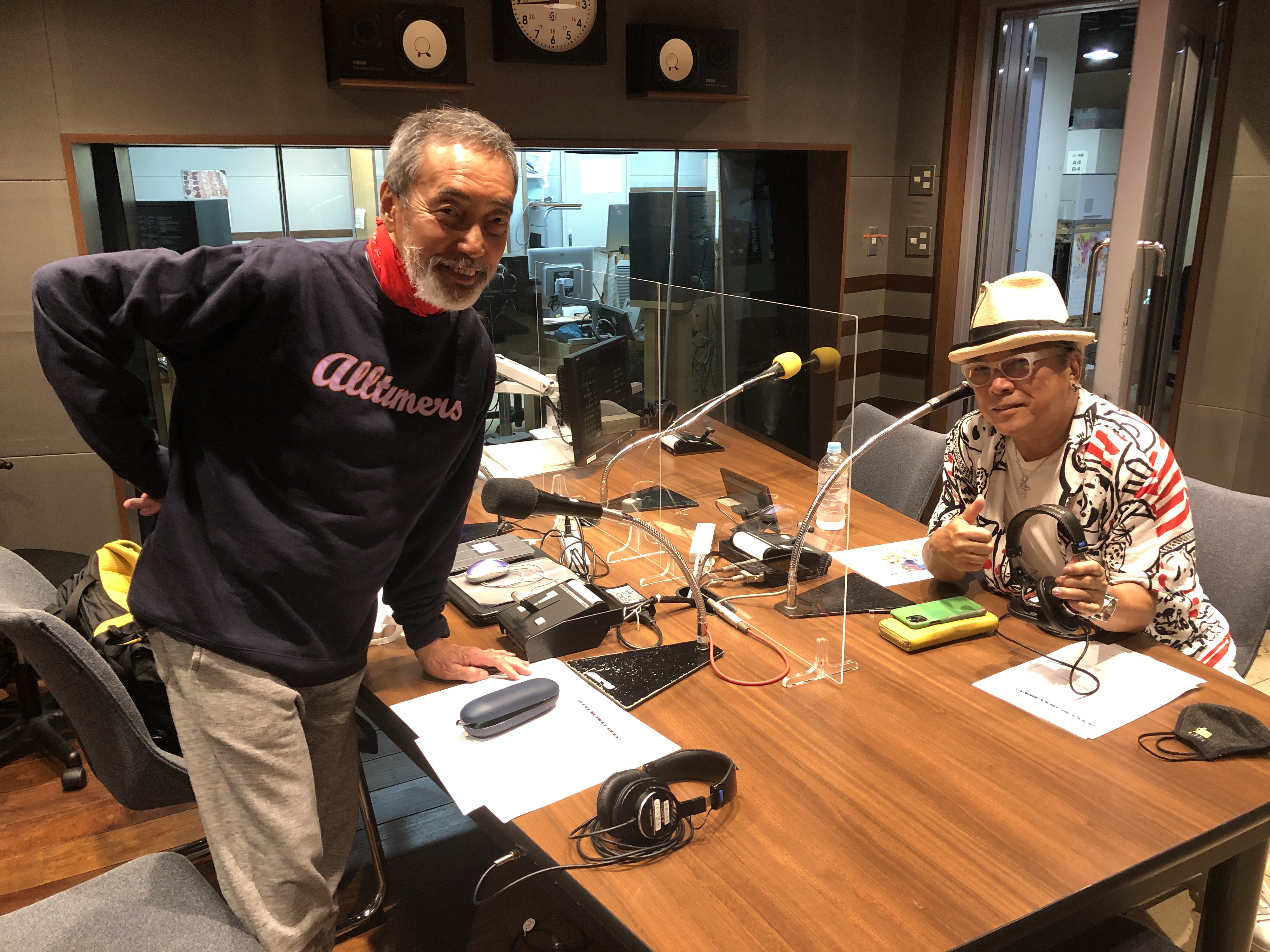 テリー伊藤さんとドン小西さんの話を盗み聞き・・・車、音楽など趣味の話、「ファッション」「テレビ」業界の今と当時、そして「今の時代に、20代だったらどうする？なにする？？」に対して二人の答えは・・・？？？