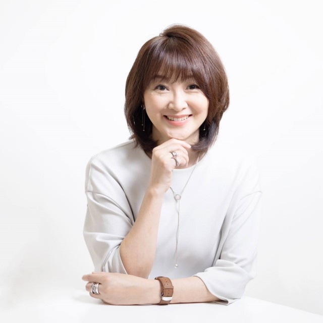 市川歩美2021.jpg