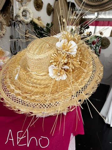 2022年7月20日（水）タヒチ「手編みの工芸品」