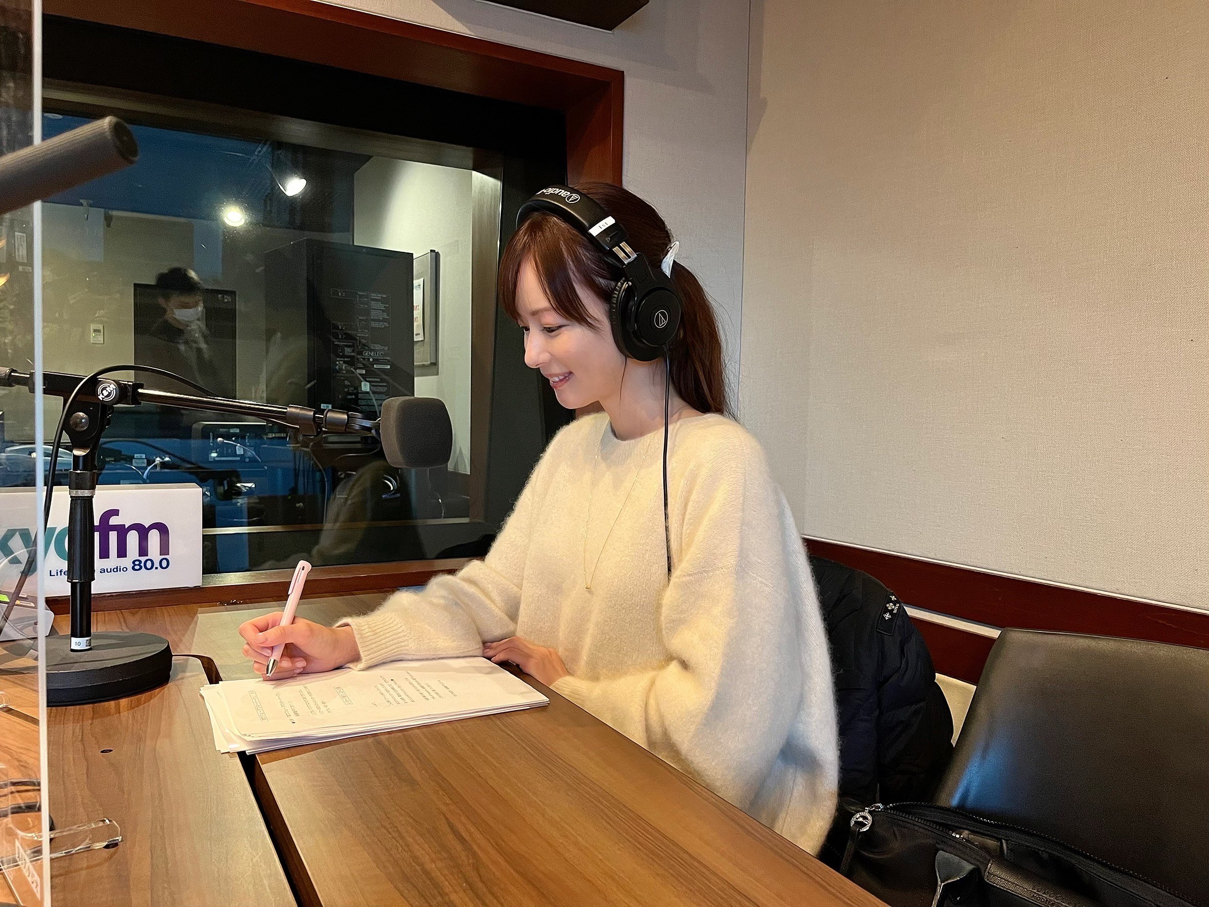 【窓cafeアフタートーク♪】「回転ずしとステーキ、たまにカツカレーをローテーションで。」