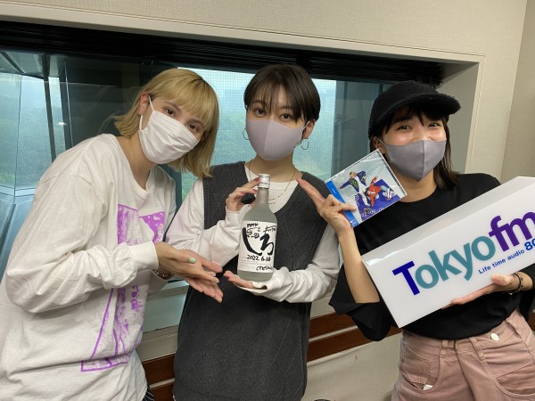 chelmicoと坂ノ上茜、偶然の出会いは「焼き鳥屋さんのカウンター」！？・・・