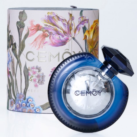 『TIMEKEEPER EYE SERUM』　まるでオブジェのような目にも楽しいボトルデザインに、お洒落なお友達も大注目！