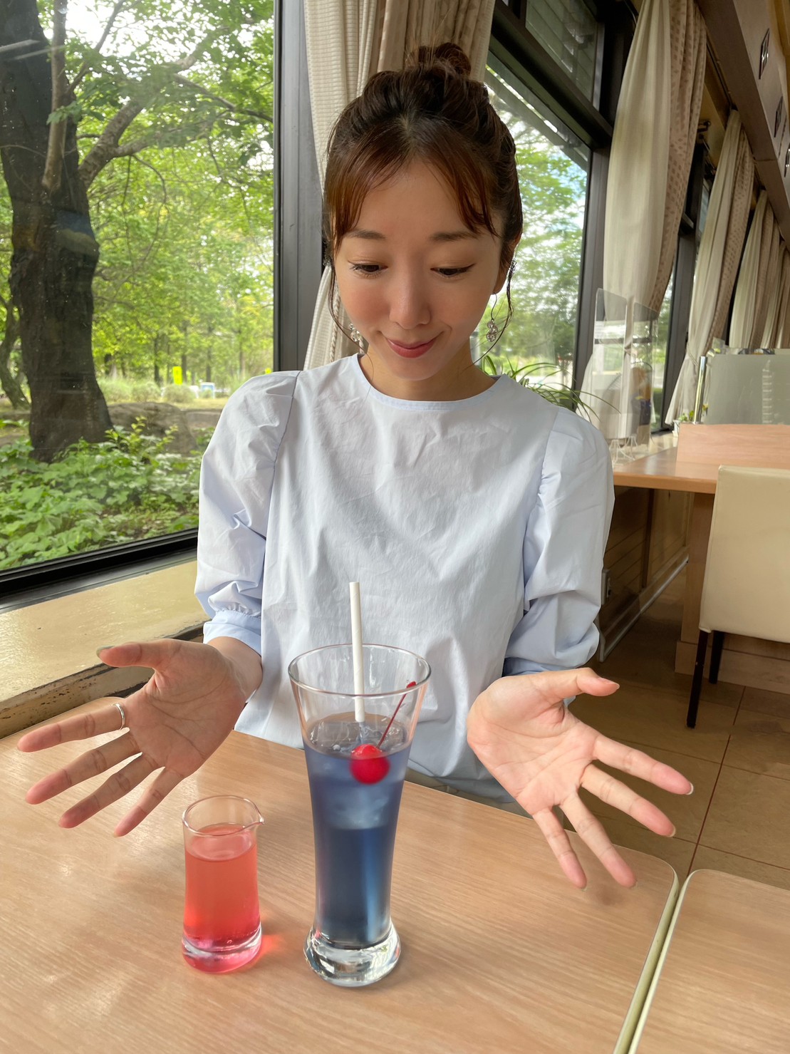 SNS映えしそうな綺麗なスカッシュ！　中央自動車道　双葉SA上り「ブルースカッシュ」