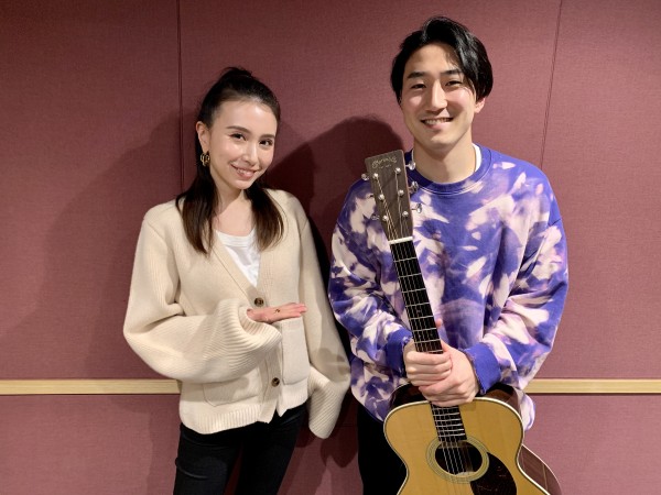 ＜アーティストの村上佳佑さんをお迎えしてのトーク part 1＞