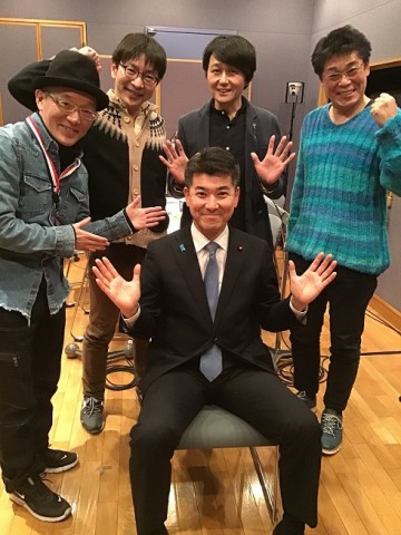 ザ・ニュースペーパー &times; 泉健太