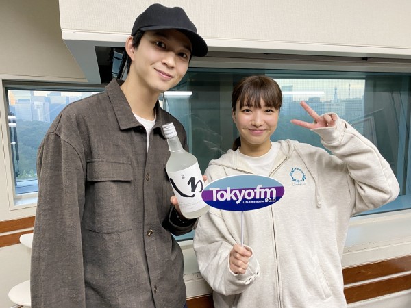 鈴木仁と坂ノ上茜、共通点は「キックボクシング」と「喉ゴクゴク」？？？