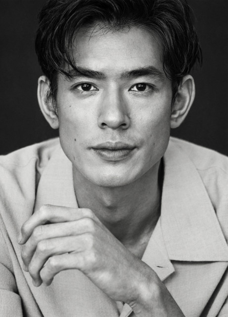 中島歩_宣材写真 (2).jpg